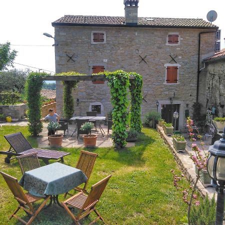Al Merlo Olivo, Rural Istrian House Buje Luaran gambar
